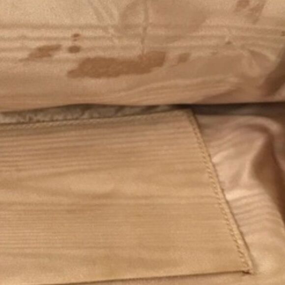 Vintage Black Embroidered Evening Clutch Purse with Kiss Lock Fastener - Picture 7 of 7